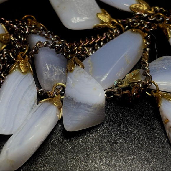 Vintage 1940s Blue Lace Agate Bib Necklace - Picture 4 of 6